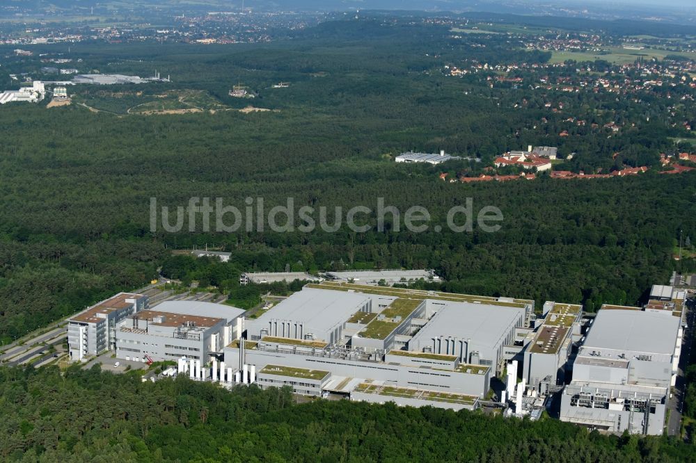 Luftbild Dresden - Werksgelände der Infineon Technologies Dresden GmbH an der Königsbrücker Str im Ortsteil Klotzsche in Dresden im Bundesland Sachsen, Deutschland