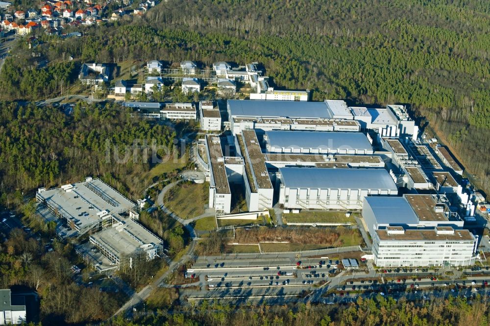 Luftaufnahme Dresden - Werksgelände der Infineon Technologies Dresden GmbH im Ortsteil Klotzsche in Dresden im Bundesland Sachsen, Deutschland