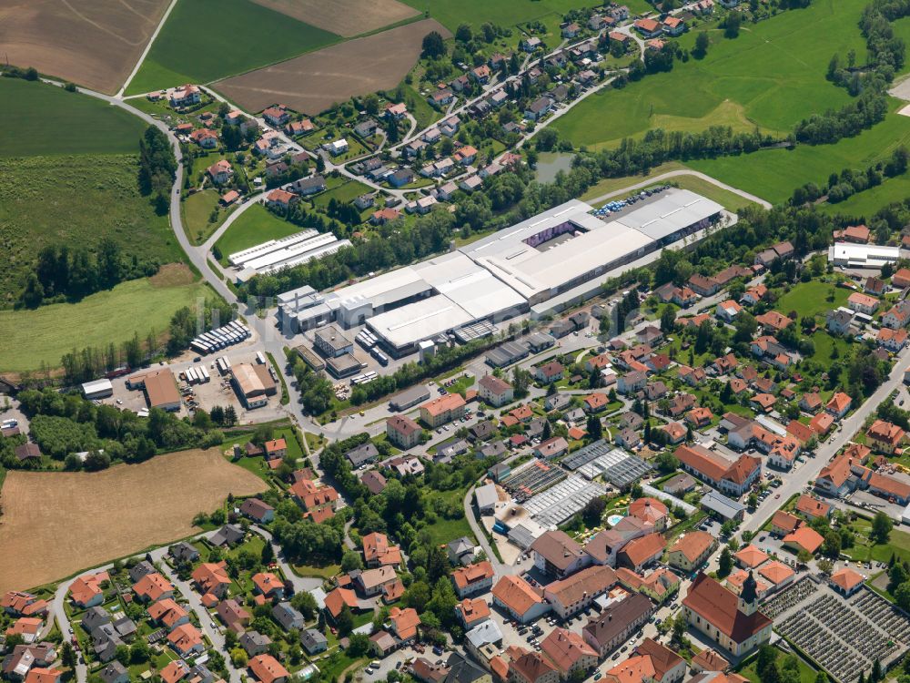 Röhrnbach von oben - Werksgelände der Karl Bachl GmbH & Co. KG in Röhrnbach im Bundesland Bayern, Deutschland