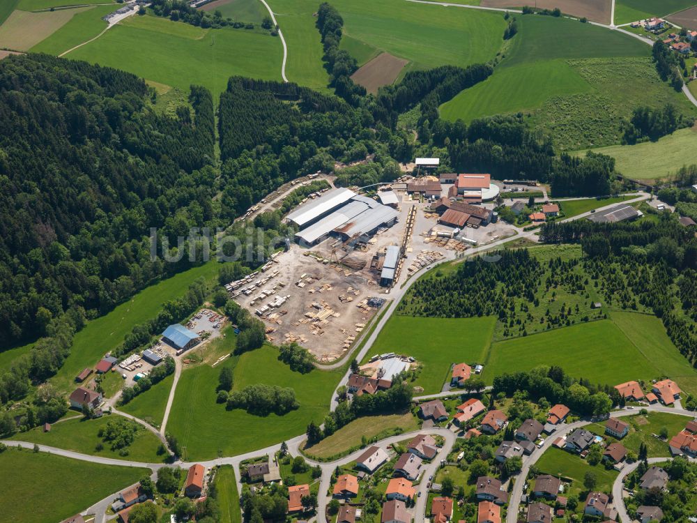 Röhrnbach aus der Vogelperspektive: Werksgelände der Karl Bachl GmbH & Co. KG in Röhrnbach im Bundesland Bayern, Deutschland