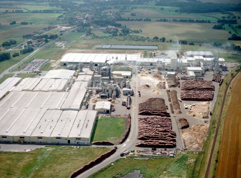 Luftbild Heiligengrabe - Werksgelände der KRONOTEX GmbH im Gewerbegebiet Heiligengrabe. 08.07.02