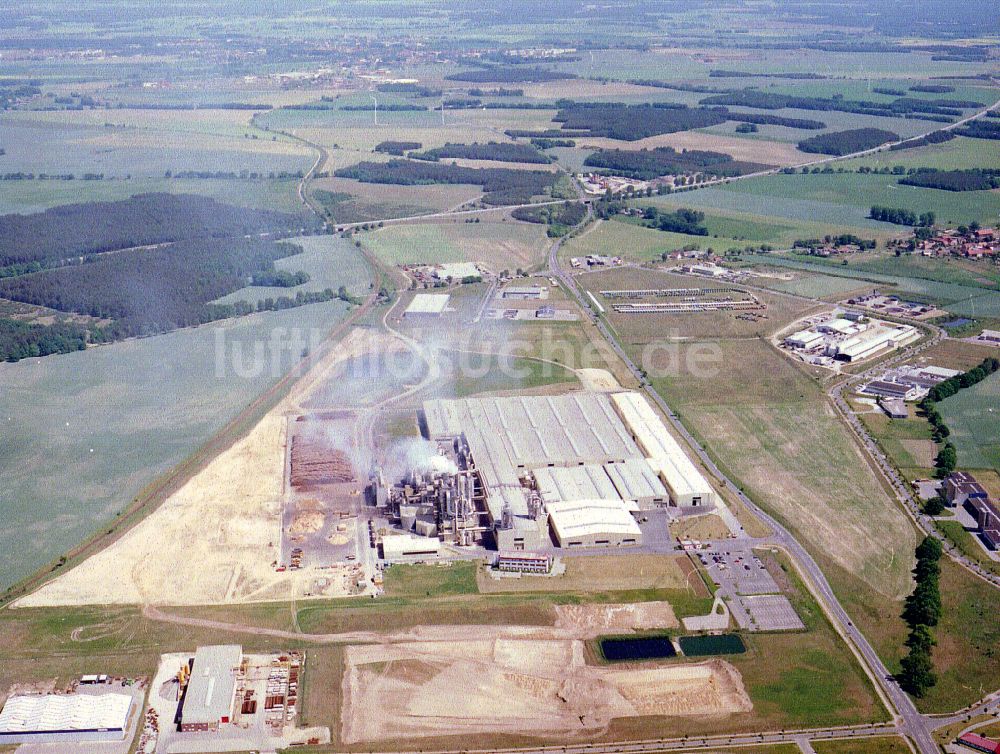 Heiligengrabe aus der Vogelperspektive: Werksgelände der KRONOTEX GmbH und in Heiligengrabe im Bundesland Brandenburg, Deutschland