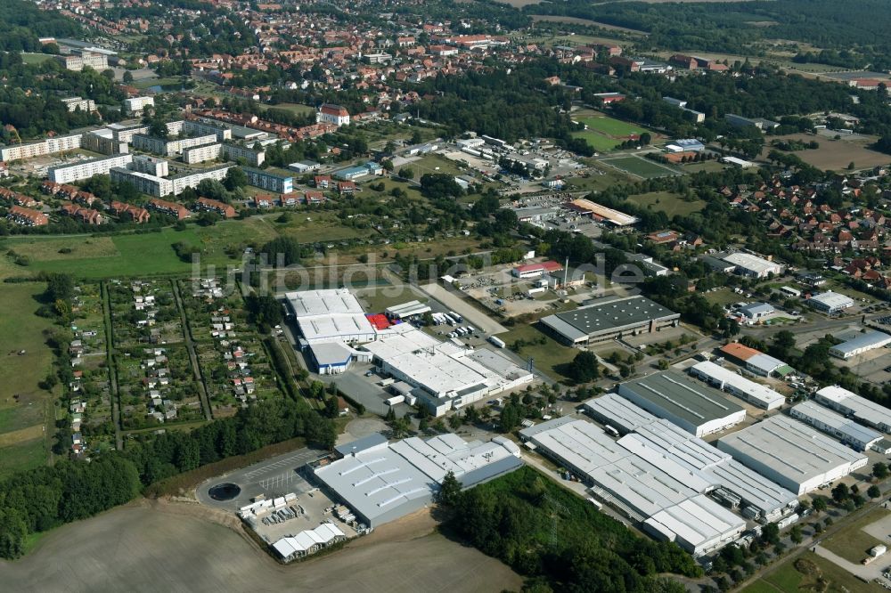 Ludwigslust von oben - Werksgelände der Lewens Sonnenschutz-Systeme GmbH & Co. KG in Ludwigslust im Bundesland Mecklenburg-Vorpommern