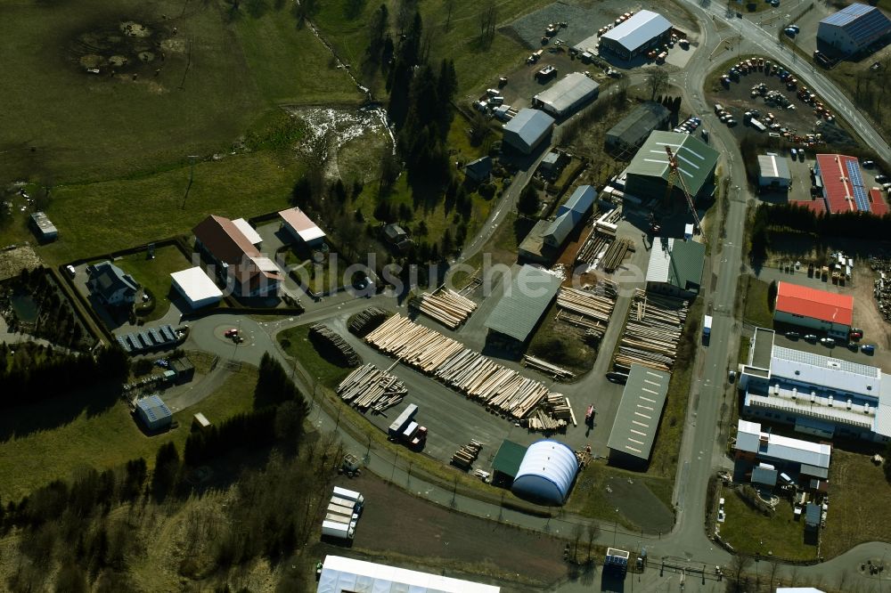 Luftbild Kurort Brotterode - Werksgelände der Löffler-Naturstammhaus GmbH & Co. KG an der Willi-Betz-Straße im Ortsteil Brotterode in Kurort Brotterode im Bundesland Thüringen, Deutschland