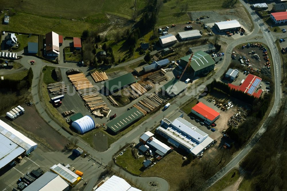 Luftaufnahme Kurort Brotterode - Werksgelände der Löffler-Naturstammhaus GmbH & Co. KG an der Willi-Betz-Straße im Ortsteil Brotterode in Kurort Brotterode im Bundesland Thüringen, Deutschland