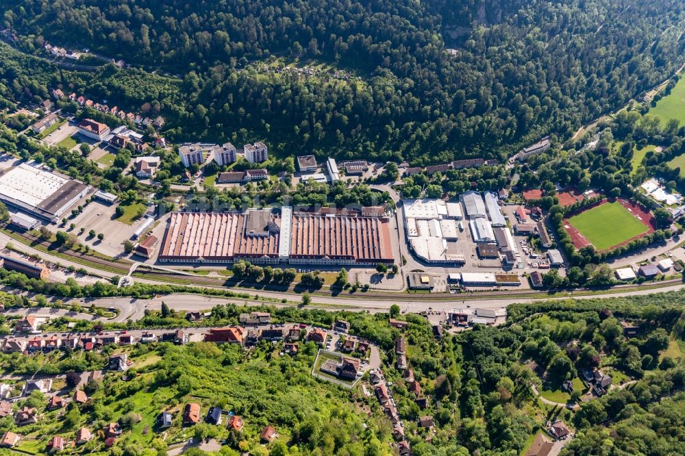 Oberndorf am Neckar aus der Vogelperspektive: Werksgelände der Mauser-Werke Oberndorf Maschinenbau GmbH in Oberndorf am Neckar im Bundesland Baden-Württemberg, Deutschland