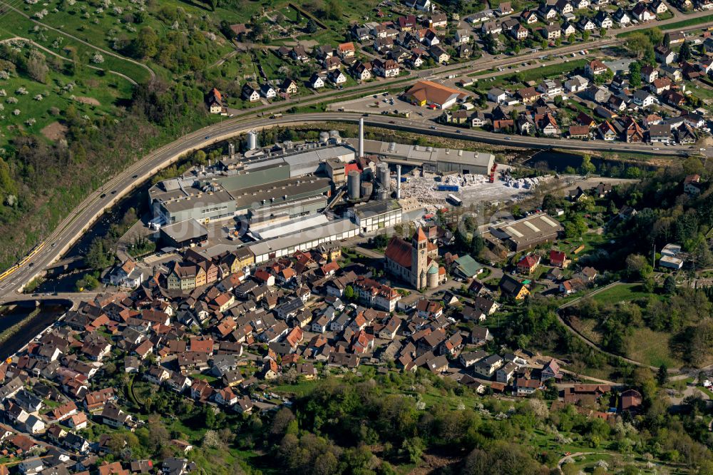 Luftaufnahme Gernsbach - Werksgelände Mayr-Melnhof Gernsbach GmbH in Gernsbach im Bundesland Baden-Württemberg, Deutschland