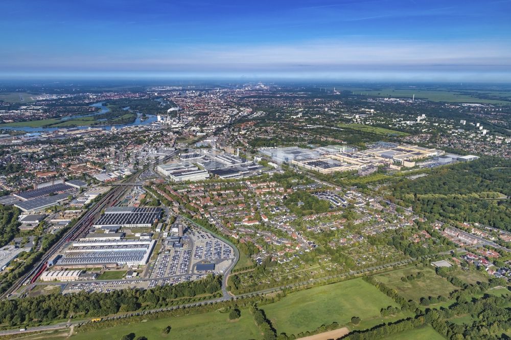 Bremen aus der Vogelperspektive: Werksgelände Mercedes Benz Werk im Ortsteil Sebaldsbrück in Bremen, Deutschland