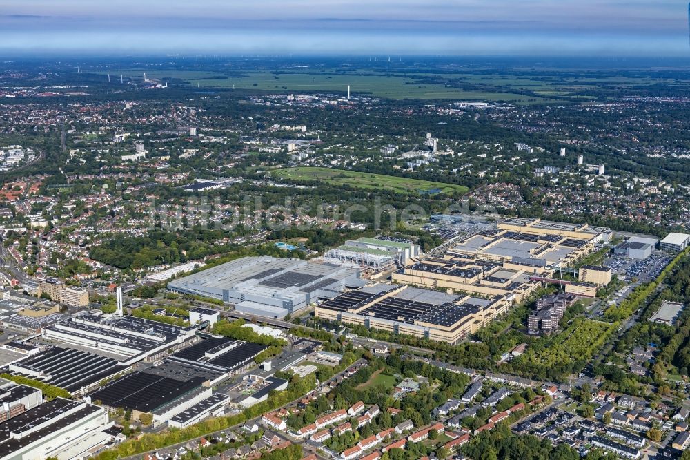 Bremen aus der Vogelperspektive: Werksgelände des Mercedes Benz Werkes im Ortsteil Sebaldsbrück in Bremen, Deutschland