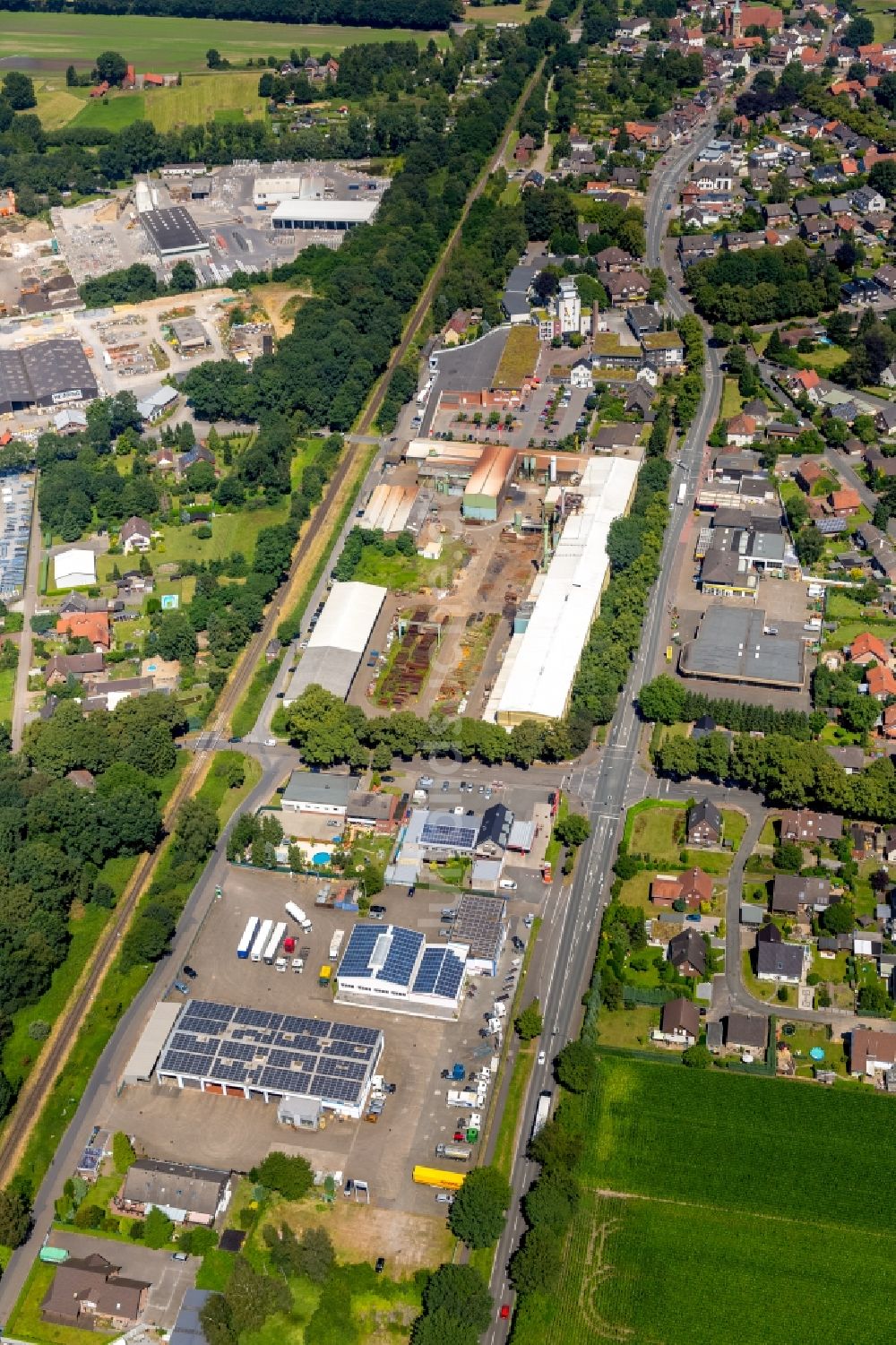 Dorsten von oben - Werksgelände des Metallwerks Franz Kleinken GmbH in Dorsten im Bundesland Nordrhein-Westfalen