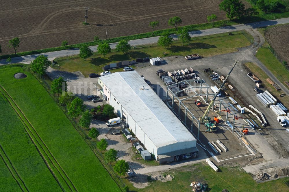 Luftbild Schossin - Werksgelände der MGB Fliesen & Naturstein GmbH in Schossin im Bundesland Mecklenburg-Vorpommern, Deutschland