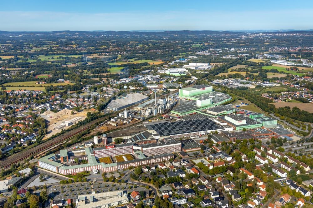 Luftaufnahme Gütersloh - Werksgelände der Miele & Cie. KG an der Carl-Miele-Straße im Ortsteil Spexard in Gütersloh im Bundesland Nordrhein-Westfalen, Deutschland