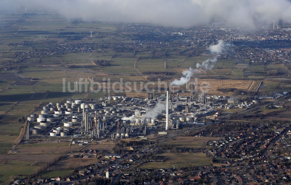 Hemmingstedt aus der Vogelperspektive: Werksgelände des Mineralölproduzenten Raffinerie Heide GmbH in Hemmingstedt im Bundesland Schleswig-Holstein