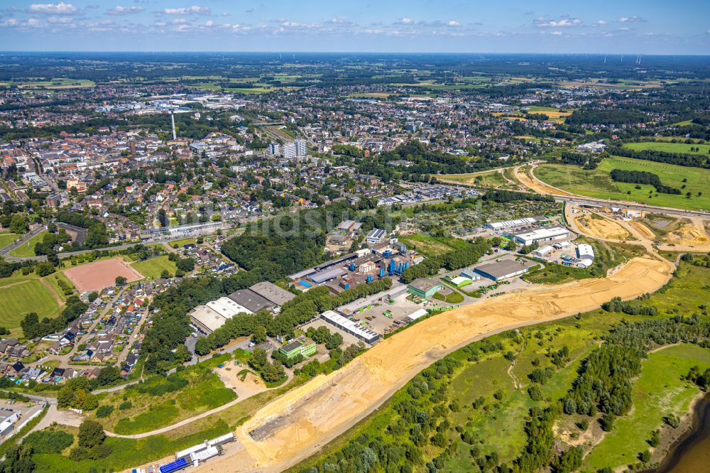 Wesel von oben - Werksgelände Mineralmahlwerk C. Welsch in Wesel im Bundesland Nordrhein-Westfalen, Deutschland