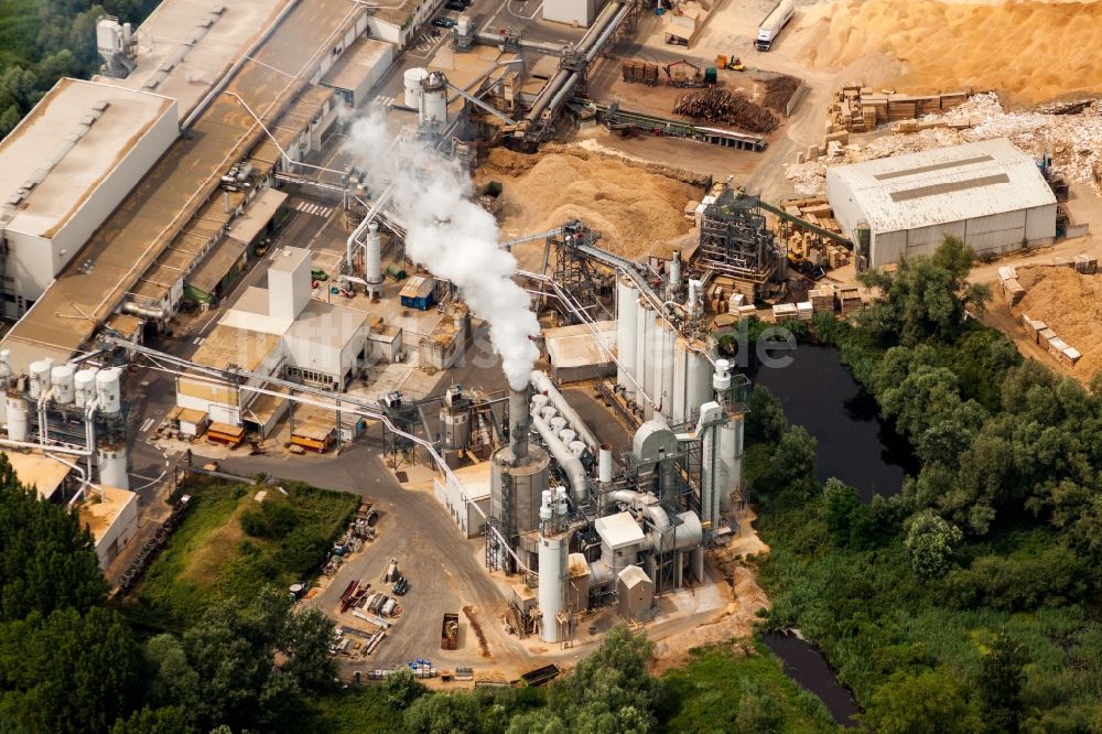 Germersheim von oben - Werksgelände der Nolte Holzwerkstoff GmbH & Co. KG in Germersheim im Bundesland Rheinland-Pfalz, Deutschland