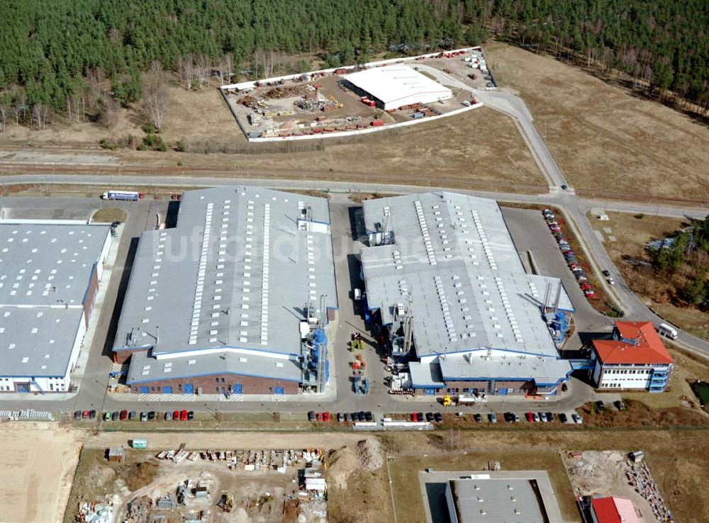 Oranienburg von oben - Werksgelände der ORAFOL-Klebetechnik GmbH, Am Biotop2 in 16515 Oranienburg (Gewebegebiet). Tel.: 03301-8640