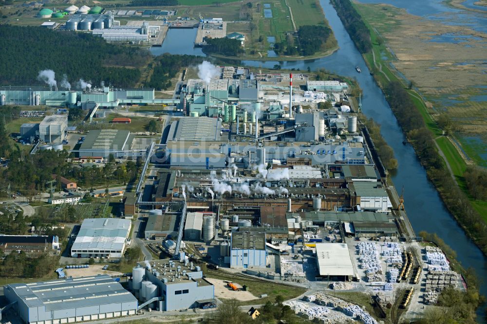 Schwedt/Oder aus der Vogelperspektive: Werksgelände der Papierfabrik der LEIPA Georg Leinfelder GmbH in Schwedt/Oder im Bundesland Brandenburg, Deutschland