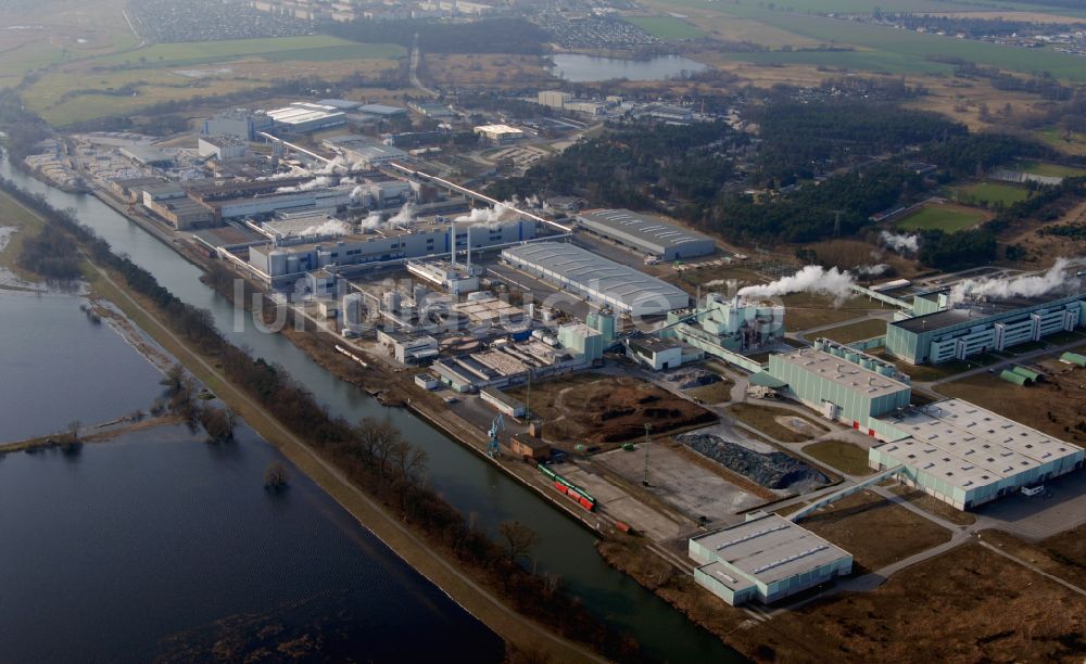 Schwedt/Oder aus der Vogelperspektive: Werksgelände der Papierfabrik der LEIPA Georg Leinfelder GmbH in Schwedt/Oder im Bundesland Brandenburg, Deutschland