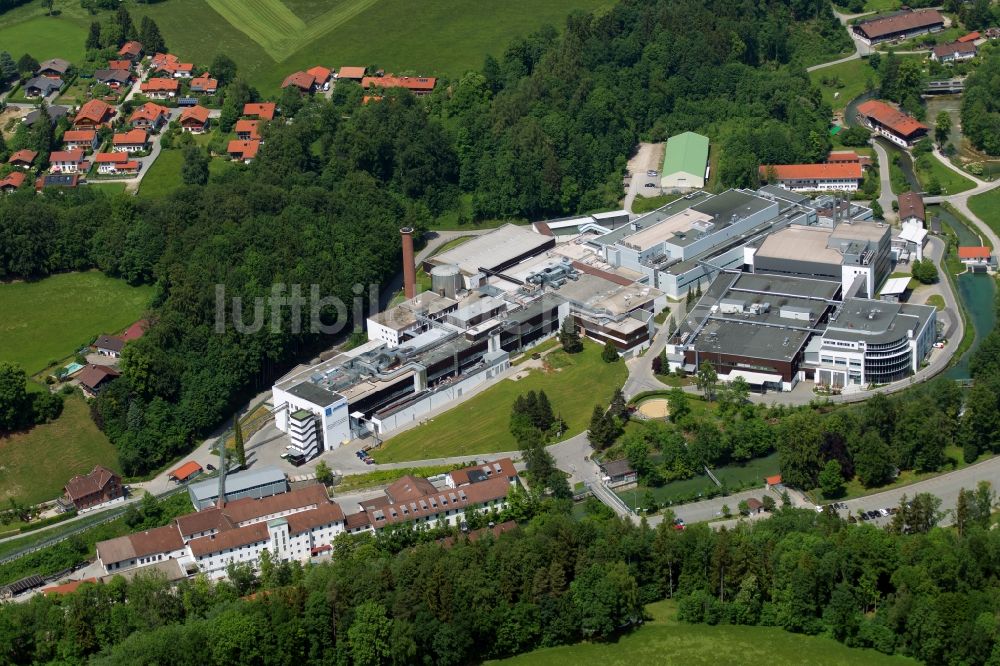 Gmund am Tegernsee aus der Vogelperspektive: Werksgelände der Papierfabrik Louisenthal GmbH in Gmund am Tegernsee im Bundesland Bayern, Deutschland