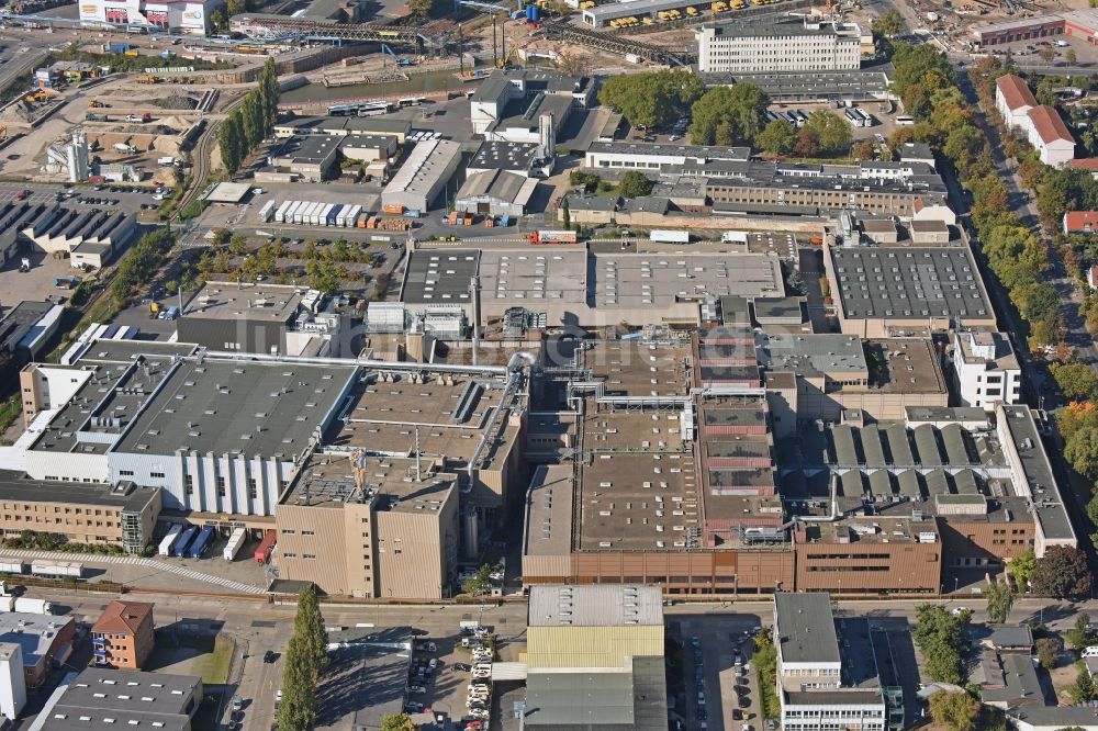 Luftaufnahme Berlin - Werksgelände der Philip Morris Manufacturing GmbH in Berlin