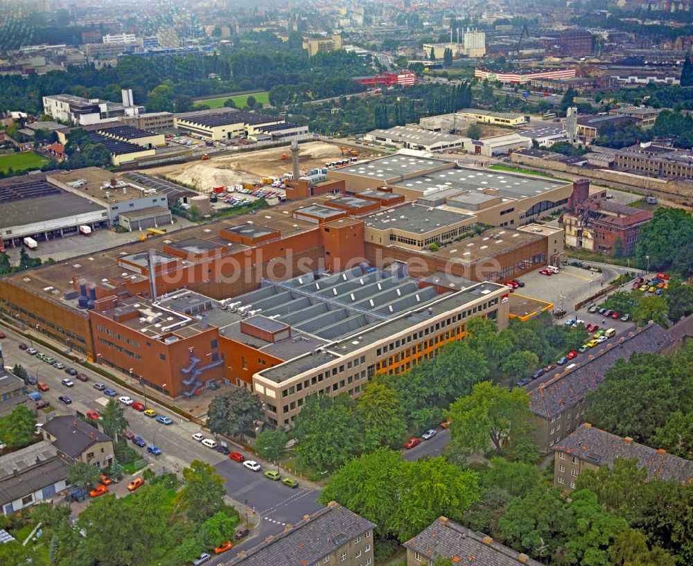 Luftaufnahme Berlin - Werksgelände Philip Morris Manufacturing GmbH in Neukölln in Berlin, Deutschland