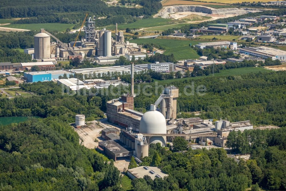 Luftbild Beckum - Werksgelände der PHOENIX Zementwerke Krogbeumker Holding GmbH & Co. KG in Beckum im Bundesland Nordrhein-Westfalen, Deutschland