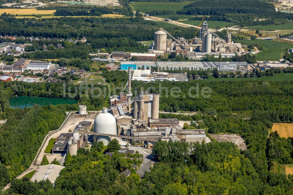 Luftbild Beckum - Werksgelände der PHOENIX Zementwerke Krogbeumker Holding GmbH & Co. KG in Beckum im Bundesland Nordrhein-Westfalen, Deutschland