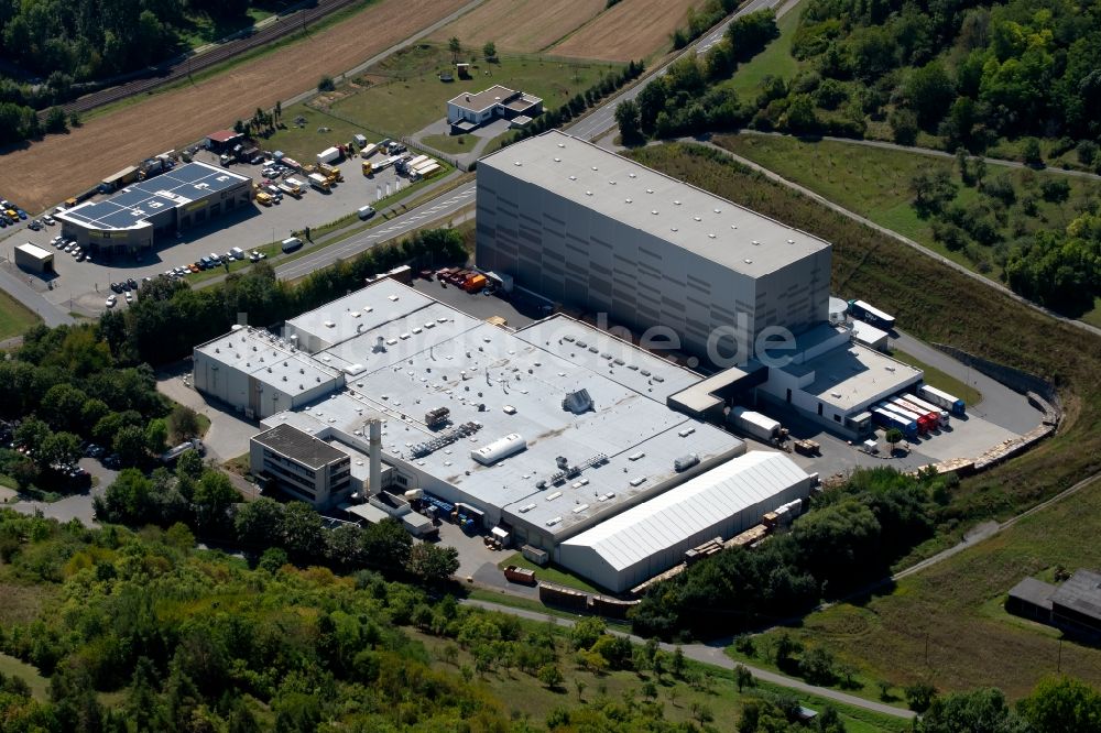 Luftbild Grünsfeld - Werksgelände der Refresco Deutschland GmbH an der Rötensteinstraße in Grünsfeld im Bundesland Baden-Württemberg, Deutschland