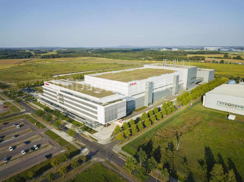 Dresden aus der Vogelperspektive: Werksgelände der Robert Bosch Semiconductor Manufacturing Dresden GmbH im Ortsteil Hellerau in Dresden im Bundesland Sachsen, Deutschland