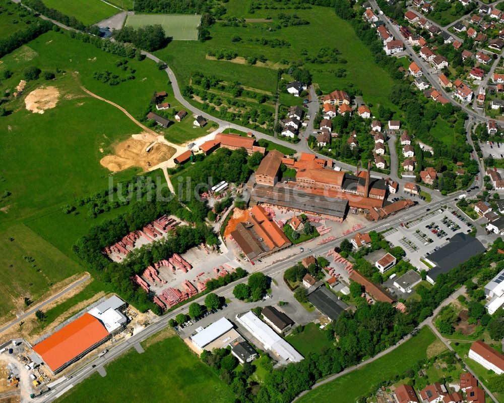 Luftaufnahme Weissach im Tal - Werksgelände der Rombold G. und Sohn Tonwarenfabrik in Weissach im Tal in Weissach im Tal im Bundesland Baden-Württemberg, Deutschland