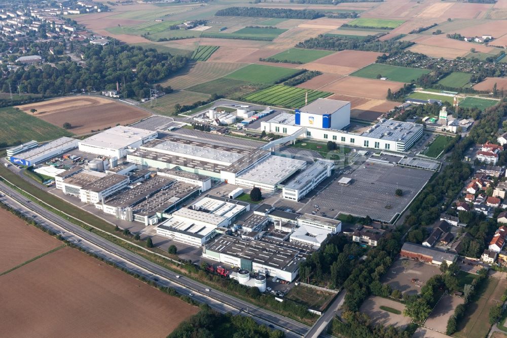 Eppelheim aus der Vogelperspektive: Werksgelände der Rudolf Wild GmbH & Co. KG (Capri-Sonne) in Eppelheim im Bundesland Baden-Württemberg