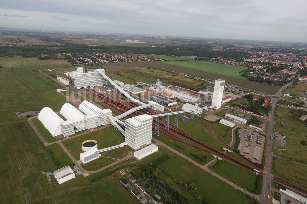 Luftaufnahme Bernburg (Saale) - Werksgelände der Salzwerk Bernburg Esco in Bernburg (Saale) im Bundesland Sachsen-Anhalt, Deutschland