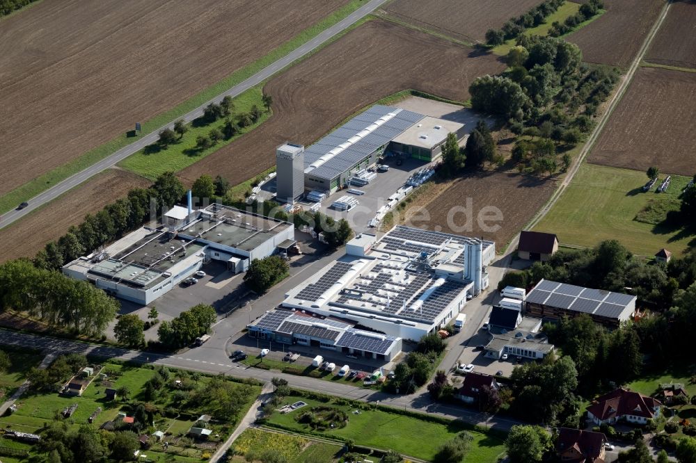 Boxberg von oben - Werksgelände der Schenk Fenstersysteme GmbH & Co KG in der Unterschüpfer Straße in Boxberg im Bundesland Baden-Württemberg, Deutschland