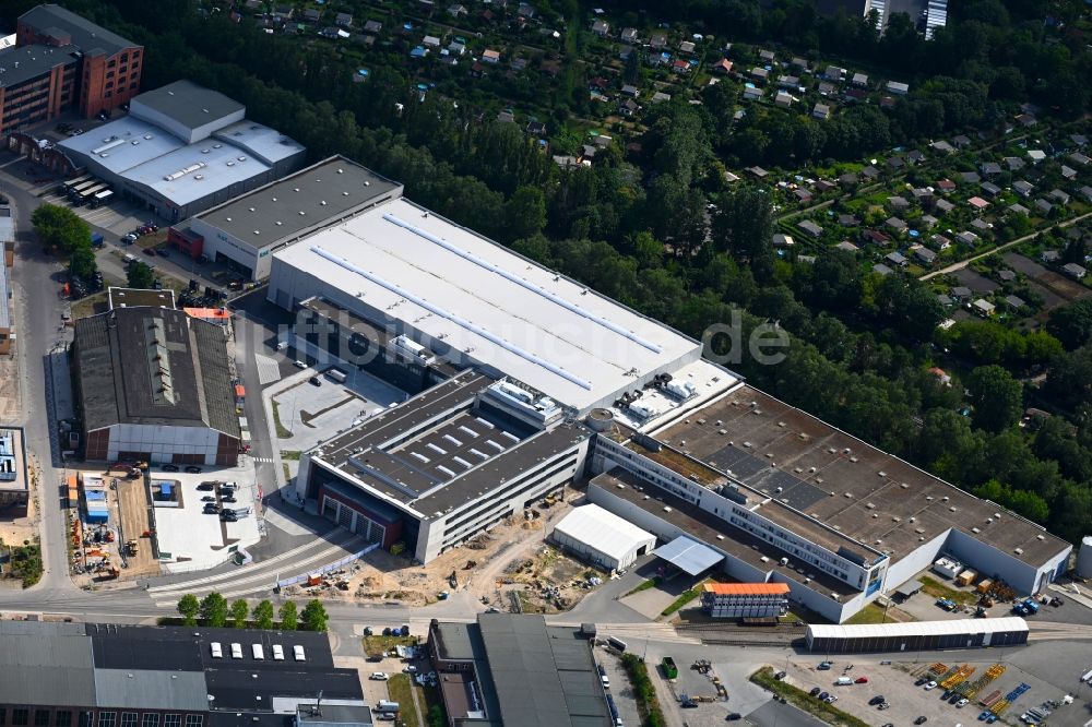 Luftbild Berlin - Werksgelände des Schienenfahrzeugherstellers Stadler Deutschland GmbH in Berlin, Deutschland