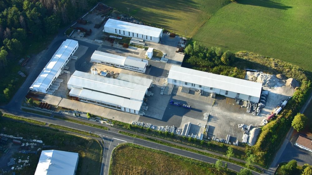 Schöneberg von oben - Werksgelände der SELING Beton-Naturstein GmbH in Schöneberg im Bundesland Rheinland-Pfalz, Deutschland