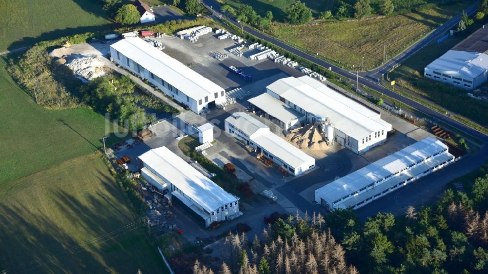 Schöneberg aus der Vogelperspektive: Werksgelände der SELING Beton-Naturstein GmbH in Schöneberg im Bundesland Rheinland-Pfalz, Deutschland