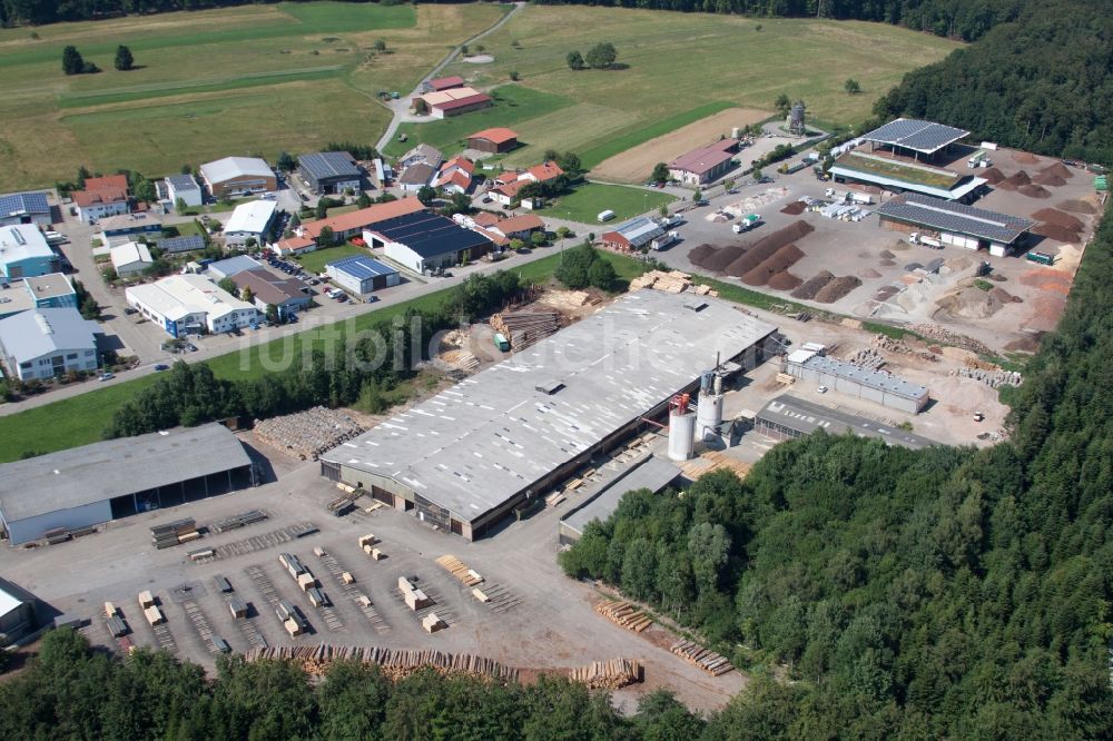 Marxzell von oben - Werksgelände der sIH – Holzindustrie GmbH & Co. KG (4 B Holzelemente) in Marxzell im Bundesland Baden-Württemberg