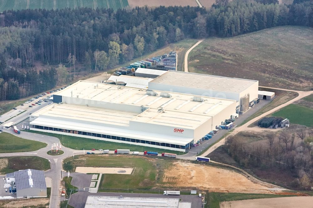 Schierling von oben - Werksgelände SMP Automotiv Exterieur GmbH in Schierling im Bundesland Bayern, Deutschland