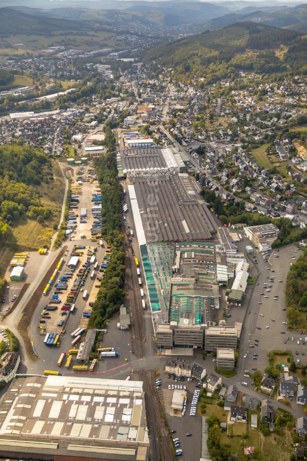 Salchendorf von oben - Werksgelände der SSI SCHÄFER FRITZ SCHÄFER GMBH in Salchendorf im Bundesland Nordrhein-Westfalen, Deutschland