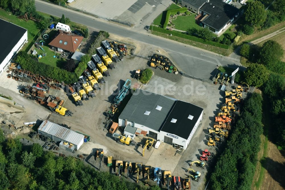 Breitenfelde von oben - Werksgelände der STRIMAK Baumaschinen und Kraftfahrzeuge GmbH an der Bergkoppel in Breitenfelde im Bundesland Schleswig-Holstein