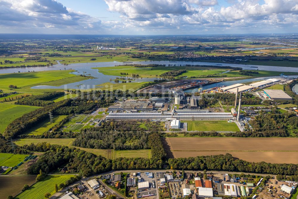 Luftbild Voerde (Niederrhein) - Werksgelände der TRIMET Aluminium SE in Voerde (Niederrhein) im Bundesland Nordrhein-Westfalen, Deutschland