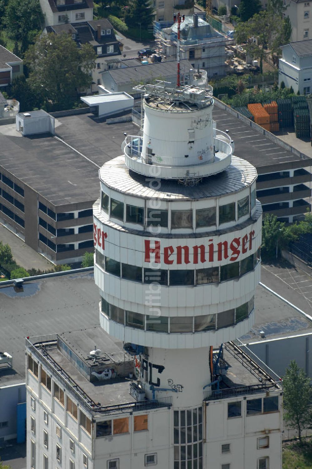 Frankfurt am Main von oben - Werksgelände und Turm der Henninger Brauerei Frankfurt