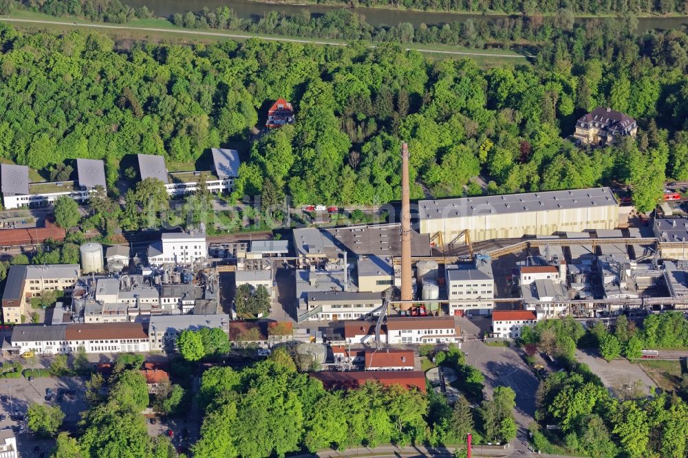 Luftaufnahme Pullach im Isartal - Werksgelände von United Initiators im Ortsteil Höllriegelskreuth in Pullach im Isartal im Bundesland Bayern