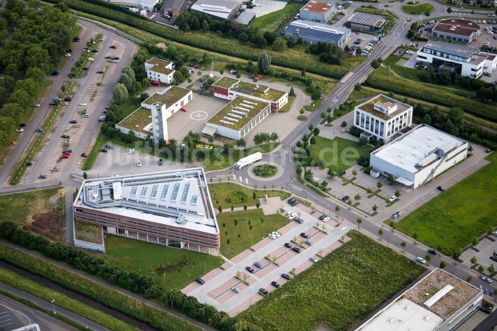 Weinheim aus der Vogelperspektive: Werksgelände Vileda GmbH in Weinheim im Bundesland Baden-Württemberg, Deutschland