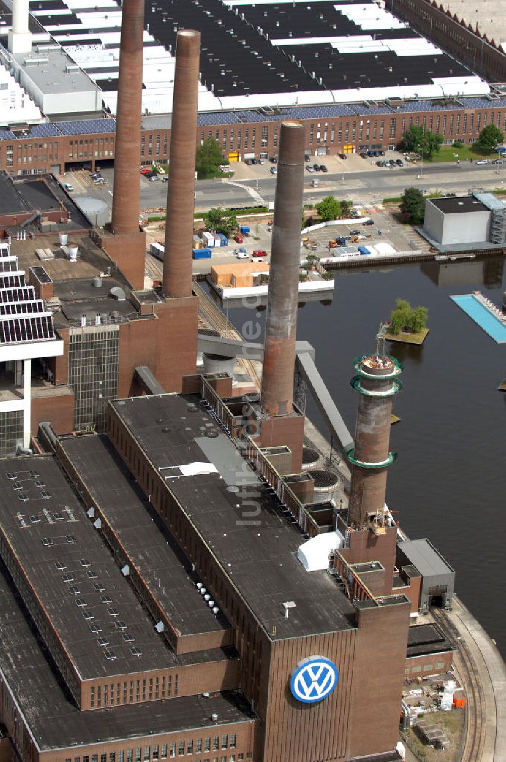 Wolfsburg aus der Vogelperspektive: Werksgelände der Volkswagen - Werke in Wolfsburg