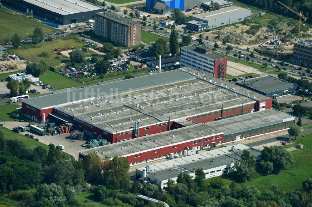 Berlin von oben - Werksgelände der Walter Automobiltechnik GmbH im Ortsteil Marzahn-Hellersdorf in Berlin, Deutschland