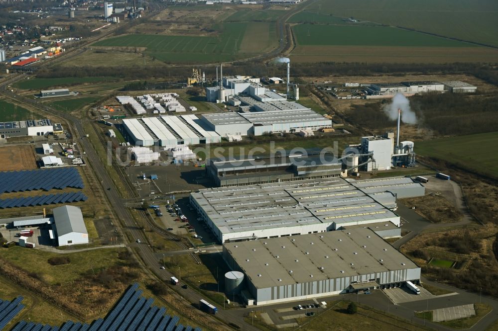 Delitzsch aus der Vogelperspektive: Werksgelände Wellpappenwerk an der Carl-Friedrich-Benz-Straße in Delitzsch im Bundesland Sachsen, Deutschland