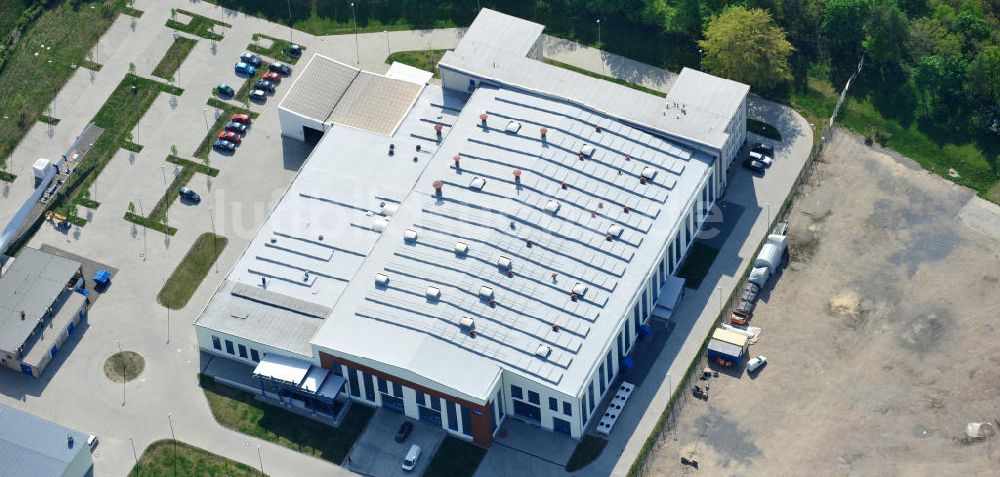 Dresden aus der Vogelperspektive: Werksgelände und Werkshalle der IMA Materialforschung und Anwendungstechnik GmbH in Dresden (IMA Dresden)