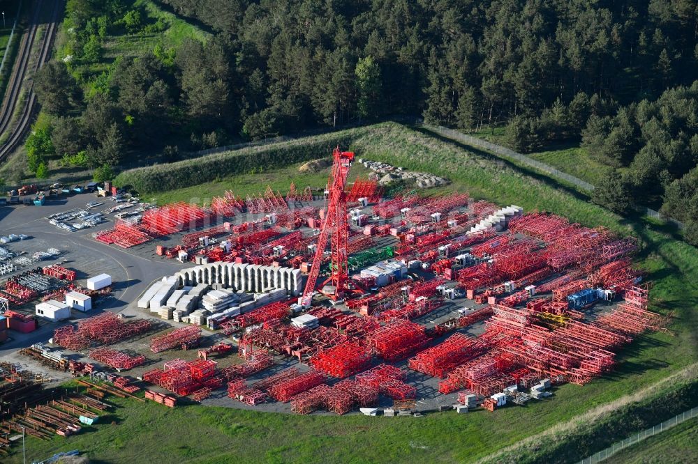 Luckau von oben - Werksgelände der WOLFFKRAN GmbH in Luckau im Bundesland Brandenburg, Deutschland