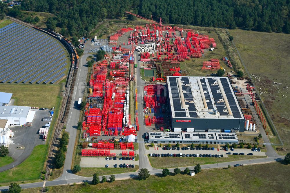 Luckau von oben - Werksgelände der WOLFFKRAN GmbH in Luckau im Bundesland Brandenburg, Deutschland